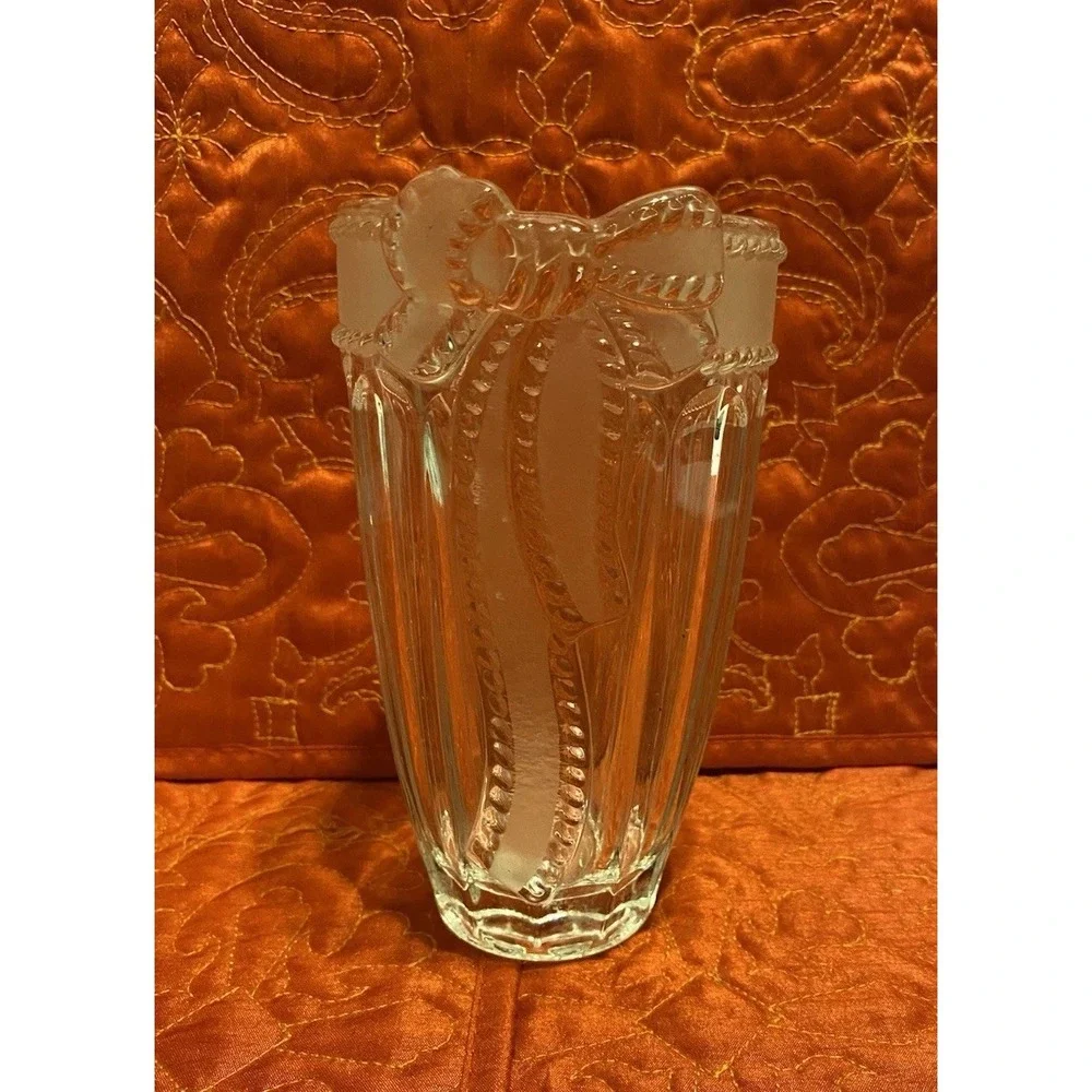 Vintage Evita Merci Cherie Collection  Vase Germany 24% Lead Crystal‎ Ribbon Bow
